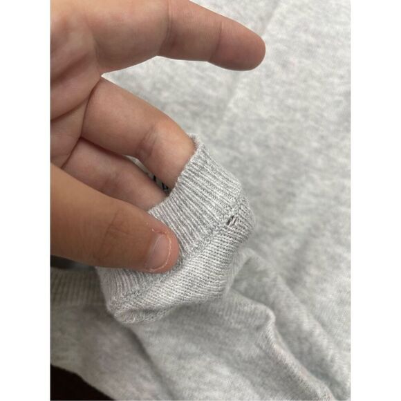 Gap Button Up Light Grey Blouse Size Large - Picture 3 of 9